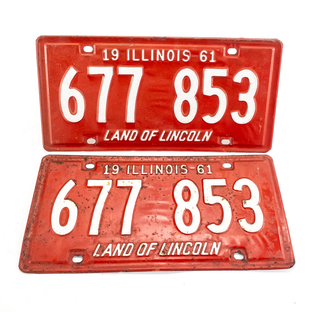 Illinois 1961 License Plate Pair: #677 853 pair in good original condition with light rust on one plate. See pics. From the Jim Dvorak collection.