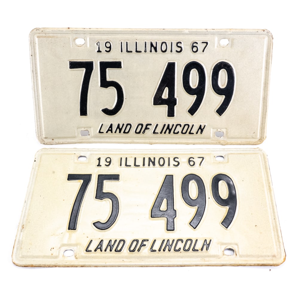 Illinois 1967 License Plate Pair: # 75 499 pair in VG original condition. See pics.