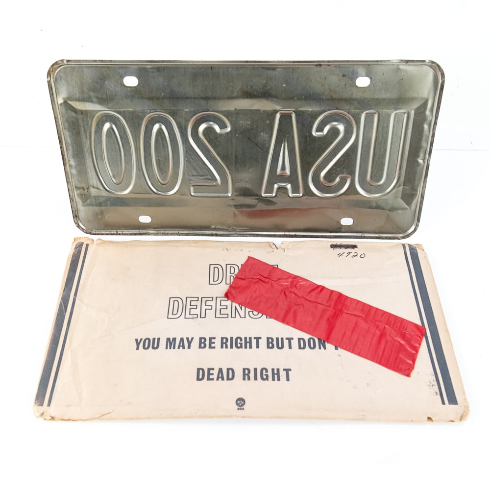 Illinois 1976 Sample License Plate - 4