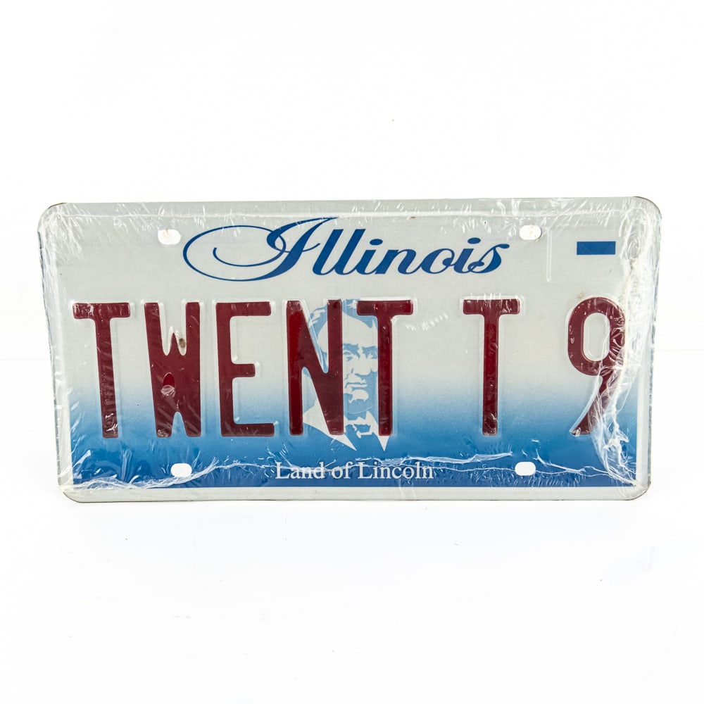 Illinois Vanity Plates TWENT T 8: TWENT T 8 pair in unused condition in the wrapper circa 2000. See pics. From the Jim Dvorak collection.