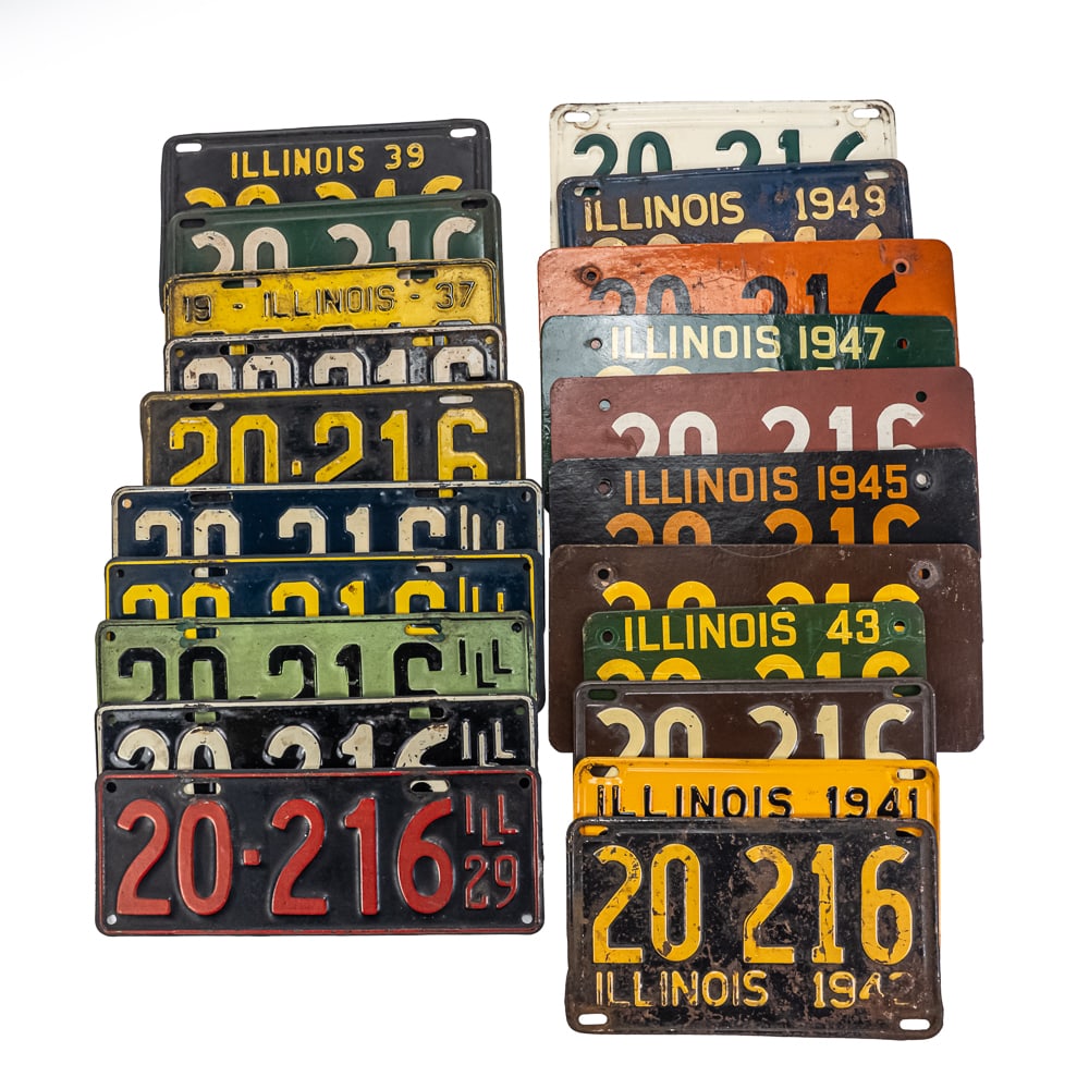Illinois 1929-50 License Plate Run: # 20-216 single plate run in good+ to VG original condition. Full run from 1929 to 1950. See pics. From the Jim Dvorak collection.