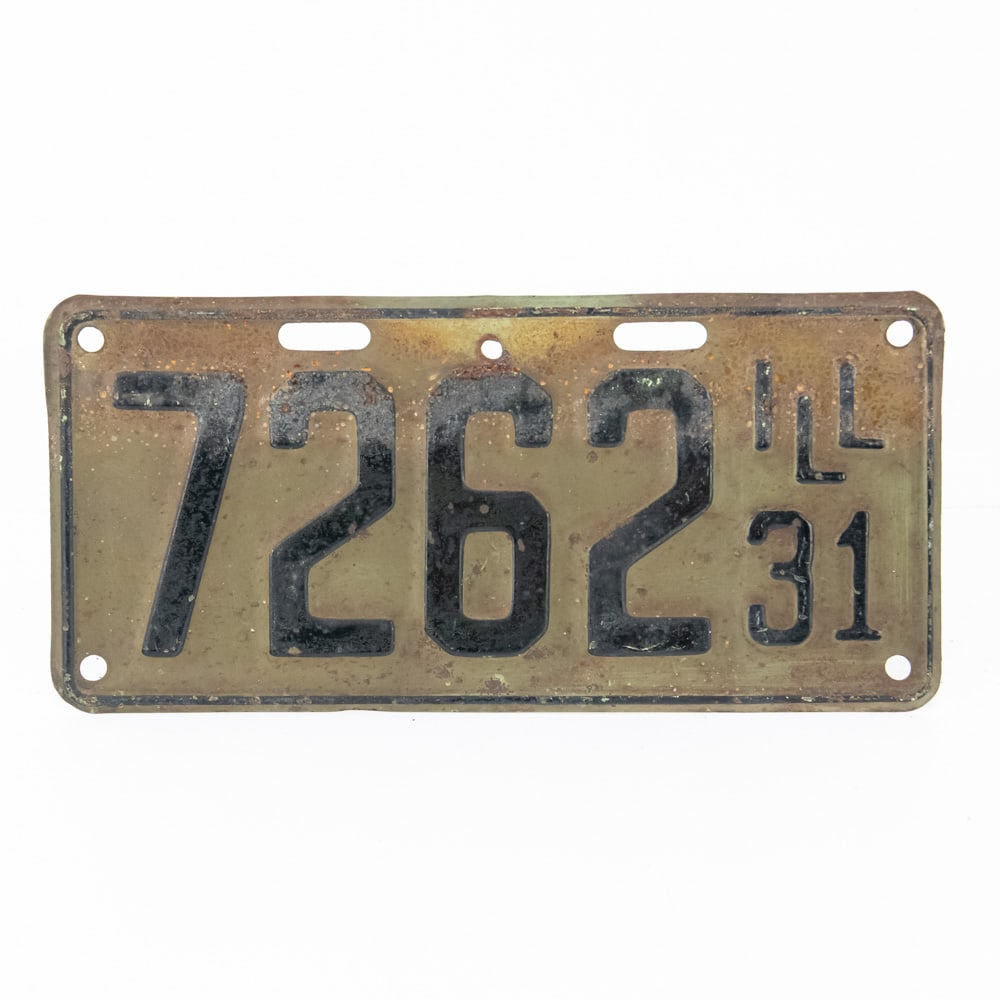Illinois 1931 4 Digit License Plate (1 of 4)