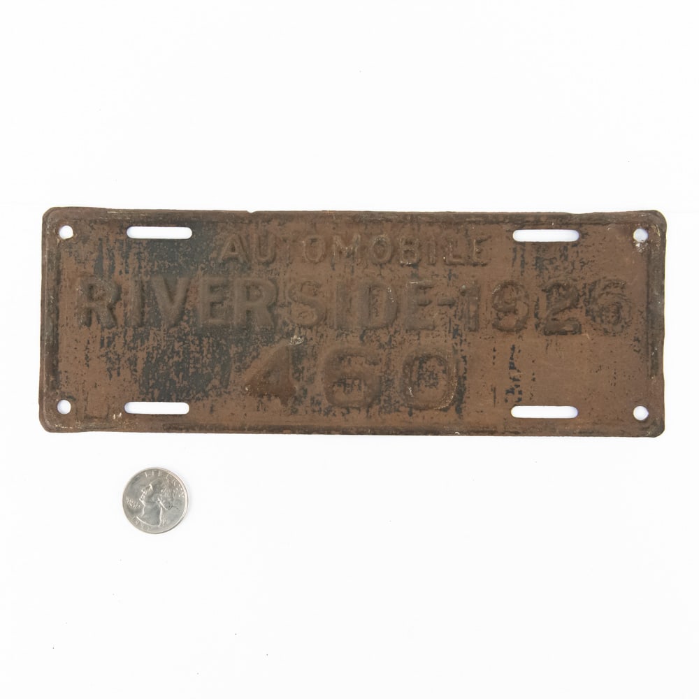 Riverside Illinois 1926 Vehicle Tax Tag: # 460 in fair condition with total paint loss and light surface rust. A good candidate for restoration. See pics. From the Jim Dvorak collection.