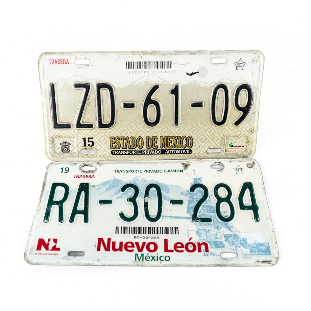 2 Mexico License Plates: 2 Mexico plates in good condition. See pics. From the Jim Dvorak collection.