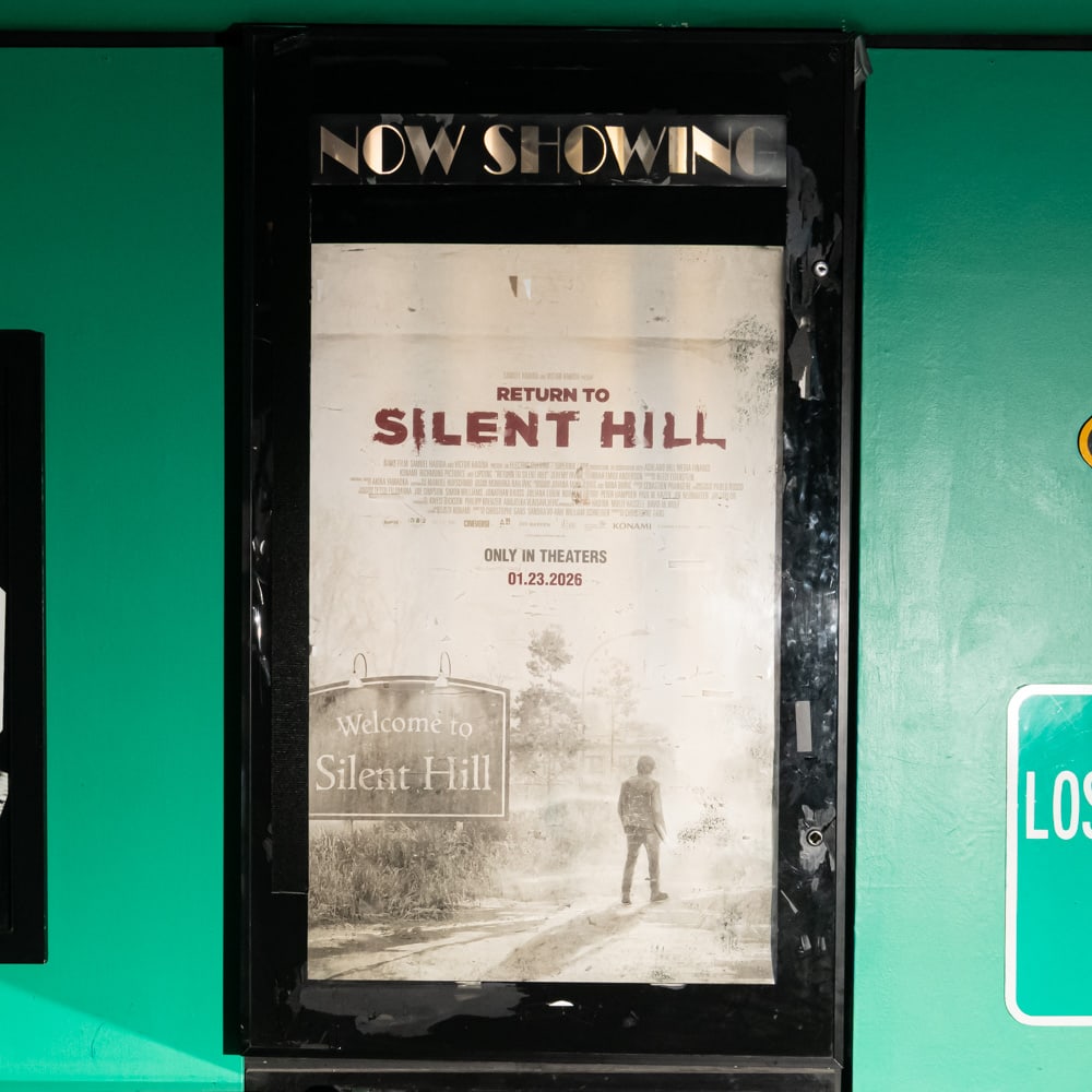 Now Showing Movie Poster Case Theater #3: Back-lit Now Showing one sheet movie poster case in good condition. Has lock and key. Overall measures 31.25" wide X 53.25" tall X 3.75" deep. Please use photos to judge condition and bid accordingly.