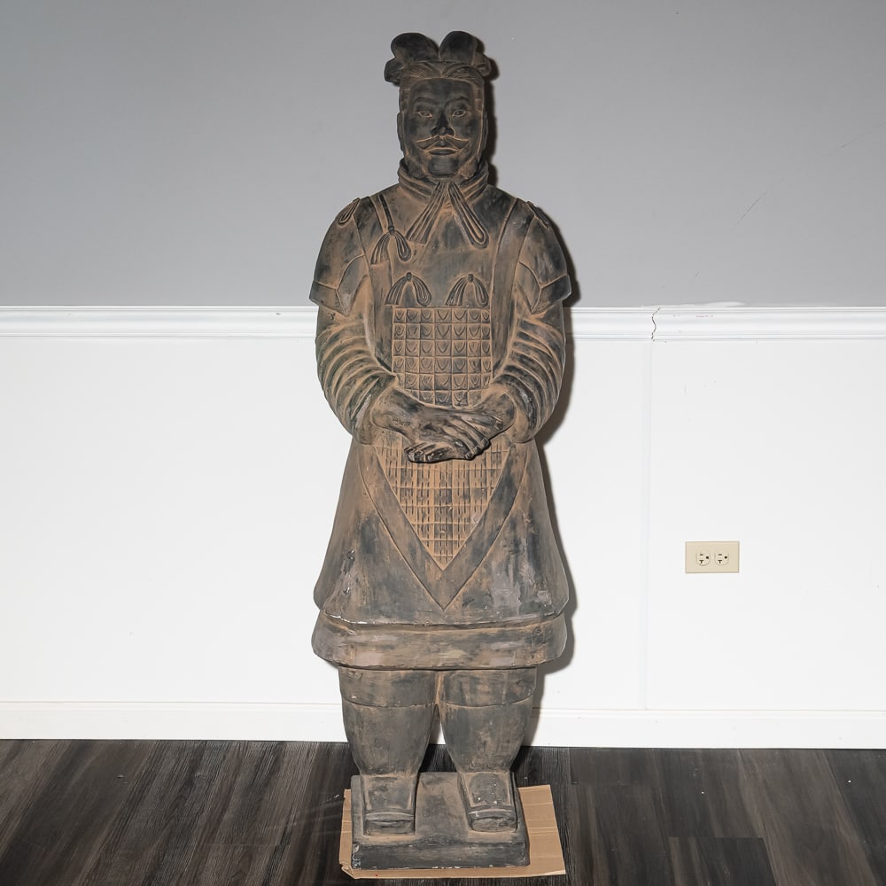 3/4 Size Terra Cotta Warrior (Hands Clasped): This impressive 3/4 life-size figure is a high-quality reproduction of the iconic buried army of Qin Shi Huang, China's first emperor. Crafted in the style of the Qin Dynasty (221?206 BCE), this soldi