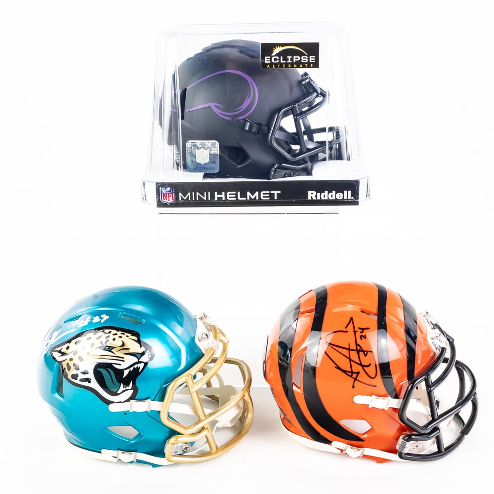 James Robinson & Pac Man Jones AUTO Mini Helmets+ (1 of 15)