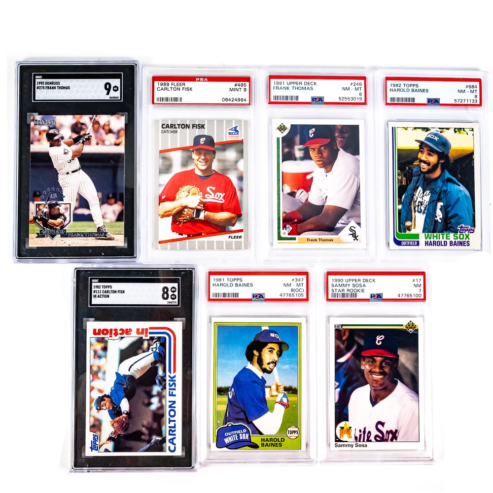 Chicago White Sox Slabbed Assortment Fisk Baines +: Vintage Chicago White Sox slabbed assortment featuring 1989 Fleer Carlton Fisk #495 PSA 9, 1981 Topps Harold Baines #347 PSA 8 OC, 1982 Topps Harold Baines #684 PSA 8, 1982 Topps Carlton Fisk in Actio