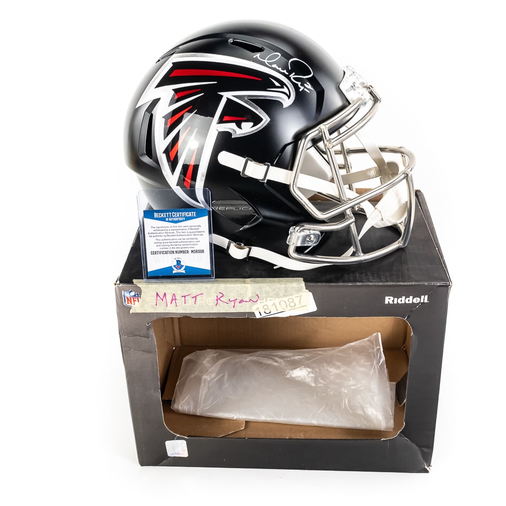 Matt Ryan Signed Falcons Riddell FS Helmet Beckett: Matt Ryan Autographed Atlanta Falcons Riddell Speed Replica Full Size matte black Helmet, Beckett authentication M56006. Presents Extremely Well with Bold Silver Sharpie Signature !!! Excellent overal