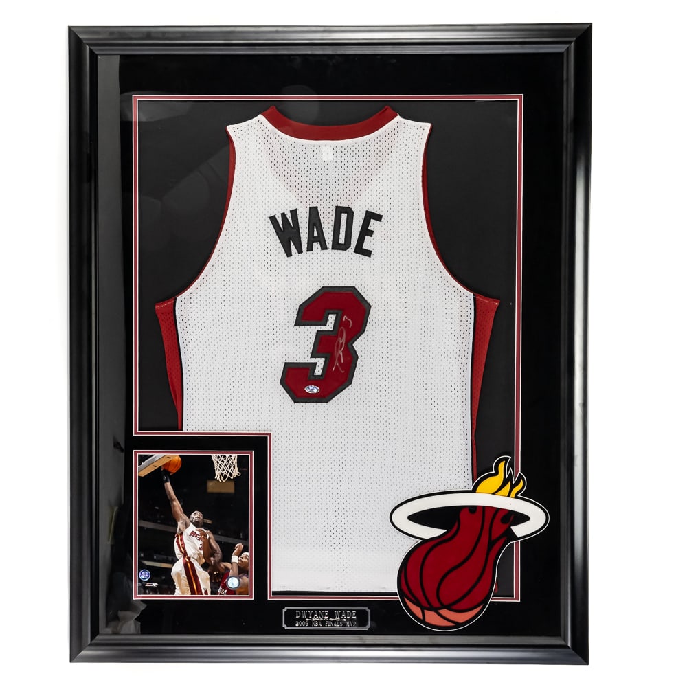 Framed Dwyane Wade AUTOGRAPHED Miami Heat Jersey (1 of 6)