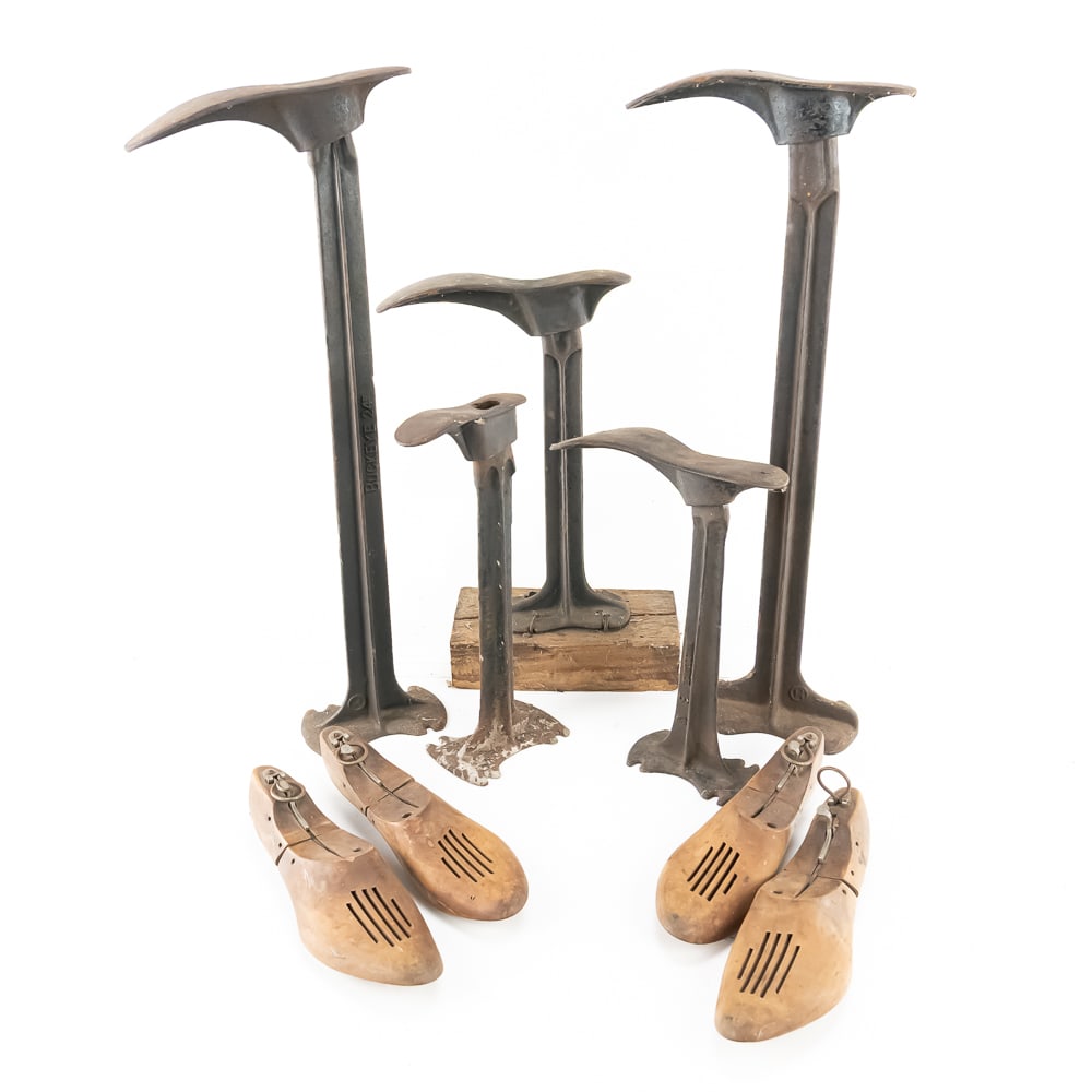 Antique Wooden Shoe Stretchers & Cobbler's Molds (1 of 16)
