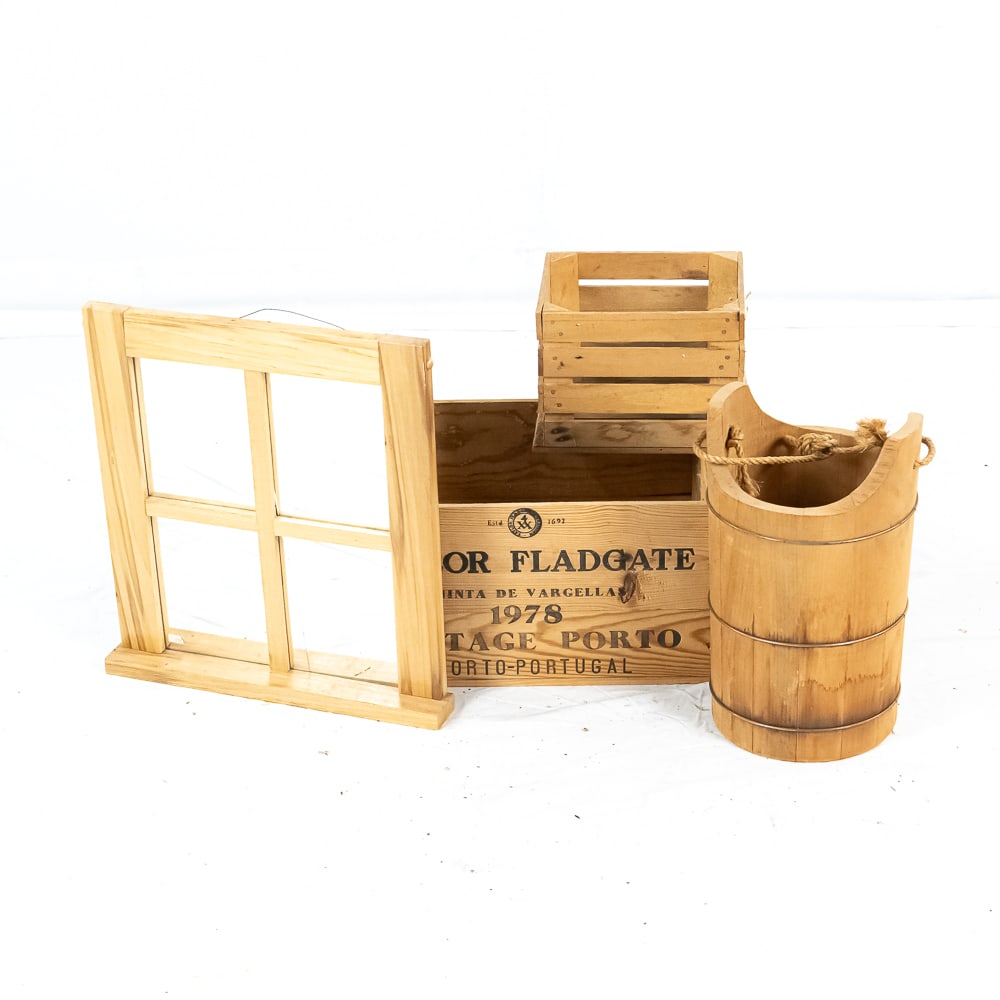 (4) Decorative Farmhouse Decorations (1 of 4)