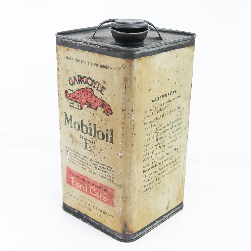 1920's MobilOil "Gargoyle E." One Gallon Can: Has original pour spout, cap and handle. Embossed small lettering on top. Overall fair condition. 5 1/4" D x 5 1/4" W x 11" H