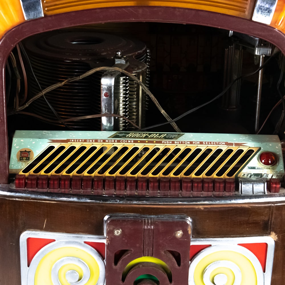 Coin Op Rock-Ola Model 1422 Jukebox - 3