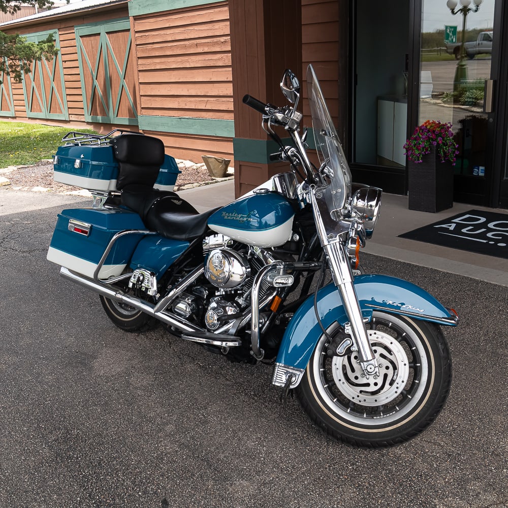 2001 Harley Davidson Road King Classic: This beauty is nearly flawless, only 29,979 miles showing on speedometer. The bike has the additional touring package plus additional chrome items such as; luggage rack, tachometer, extra leather trim