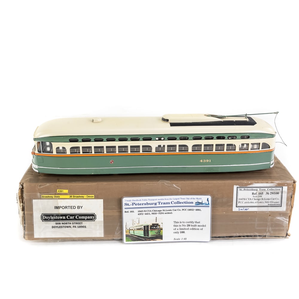 St. Petersburg 1947/8 CTA Tram 1:48 LE 29/100: St. Petersburg Tram Collection 1947/8 CTA Chicago St. Louis Car Co. O gauge 1:48 scale limited edition 29/100 globally; (4052-4061, 4372-4411, 7035-7274 series). 3.5"t x 2.5"d x 12.5"l. Very good