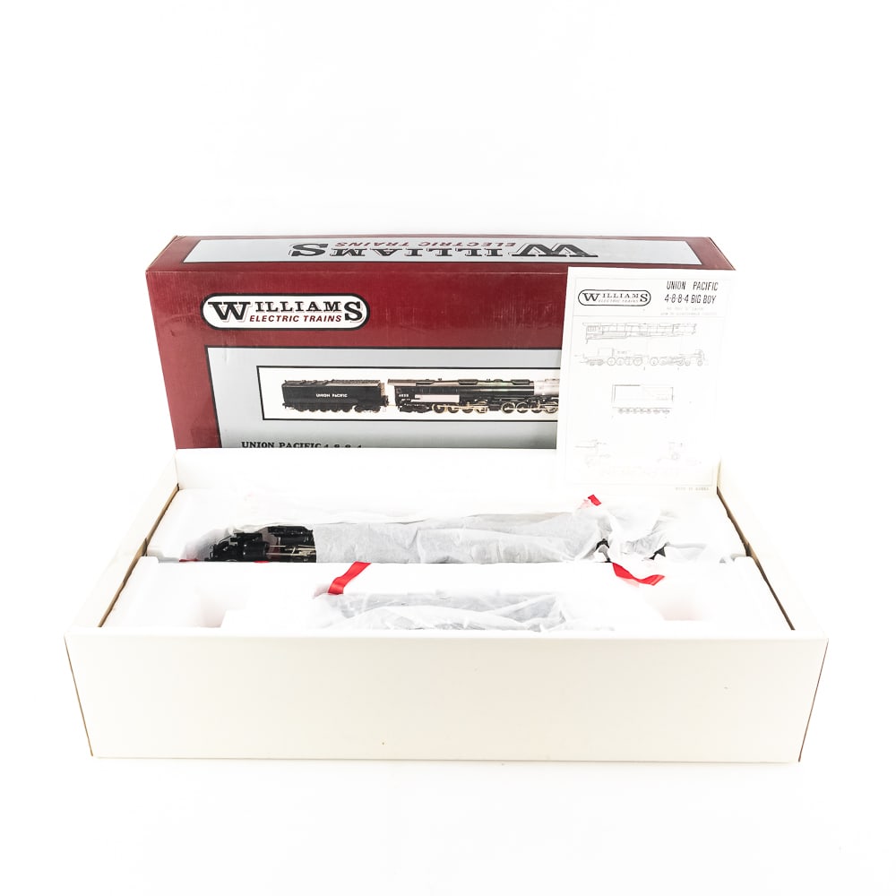 Williams UP 4-8-8-4 BIG BOY Engine w Locomotive: Williams Crown Edition Union Pacific 4-8-8-4 BIG BOY no. 7001 O gauge Engine & Tender set. Like new overall condition, still showcased inside original packaging and factory wrapping. Box shows light