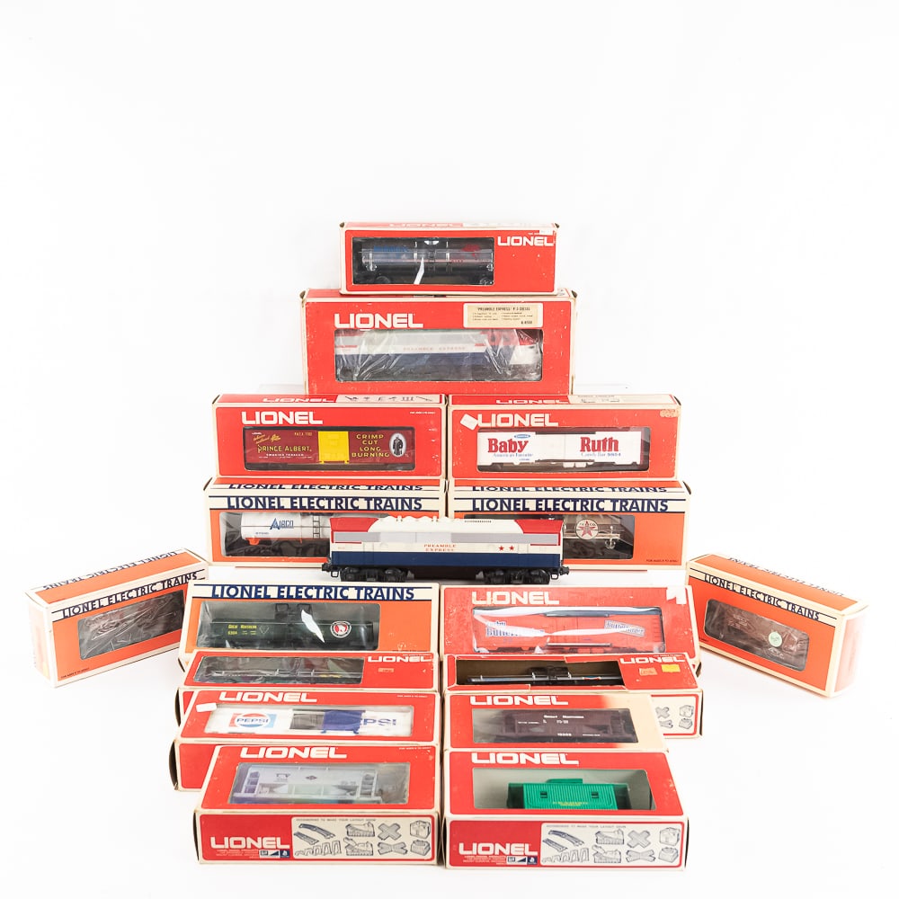 Lionel Preamble Express F-3 Diesel & 15 RR Cars (1 of 13)