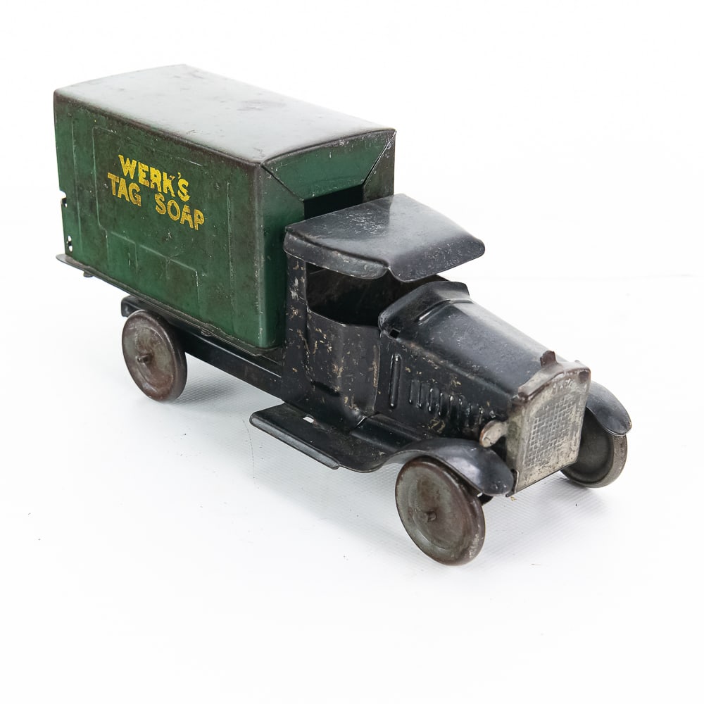 Vintage 1930s Metalcraft Werks Tag Soap Truck (1 of 9)