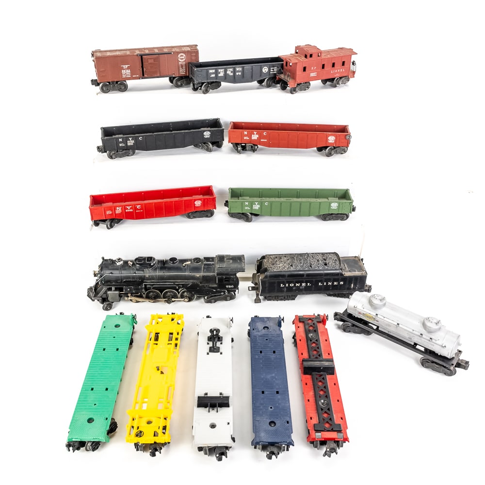 Lionel 726 Steam Engine w Tender 2426W w RR Cars (1 of 12)