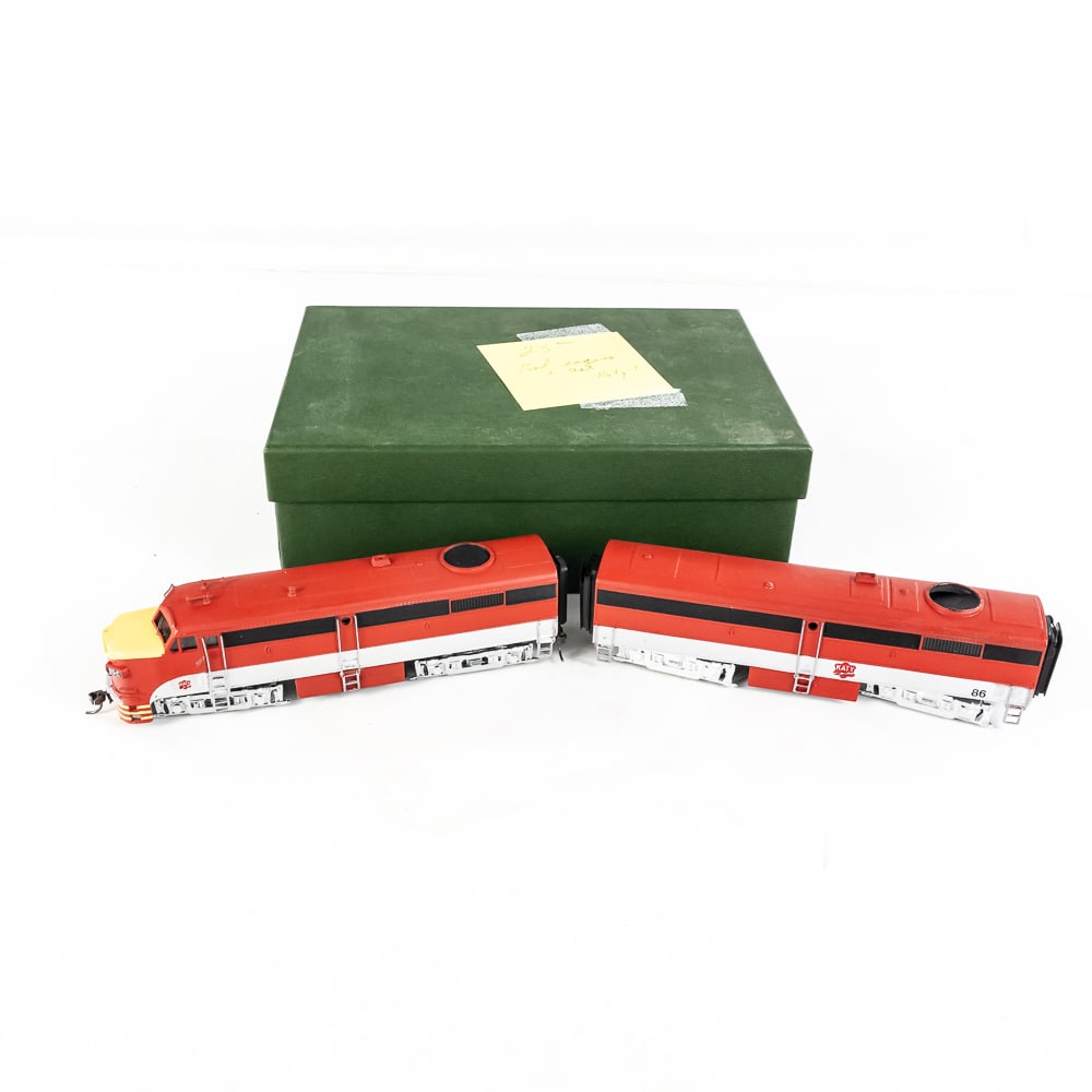 KATY HO Brass E7 Diesel Engine 85-C & RR Car #86 (1 of 5)