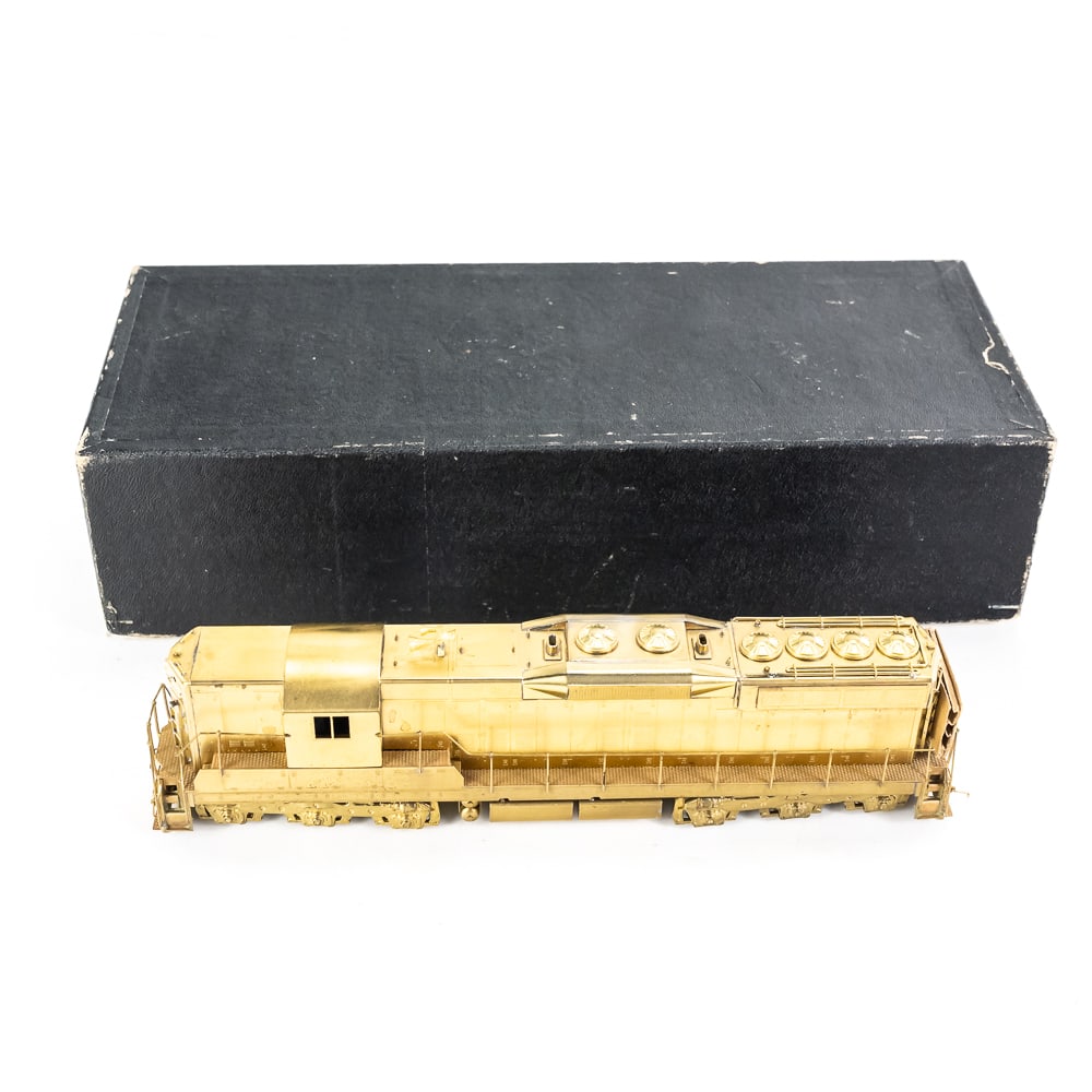 Hallmark Models SD-7 HO Brass Diesel Engine w Box (1 of 4)