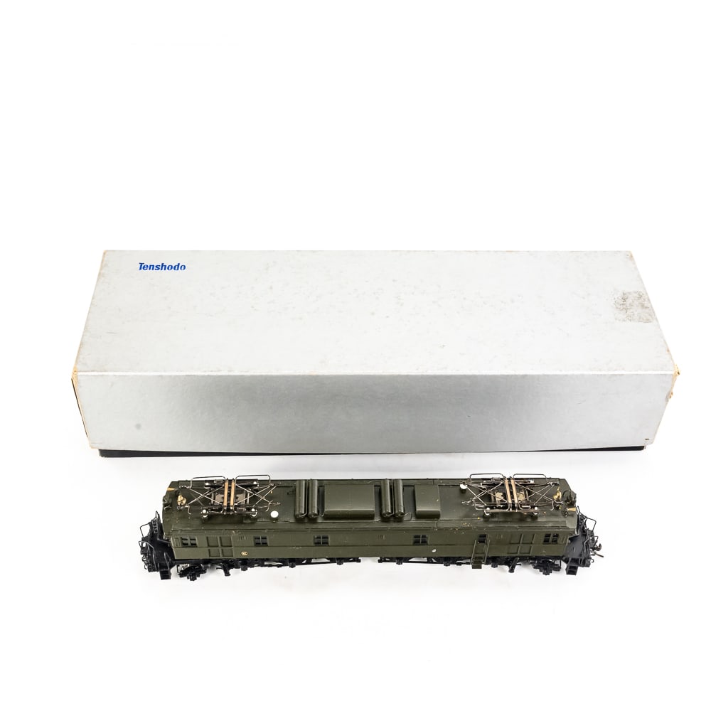 Tenshodo 168 G.N. Brass Electric Locomotive w Box: Tenshodo 168 Great Northern Brass C+C-1 Class Y-1 electric locomotive. Excellent overall condition with minimal cosmetic imperfections; no graphics. Presents extremely well still featured inside