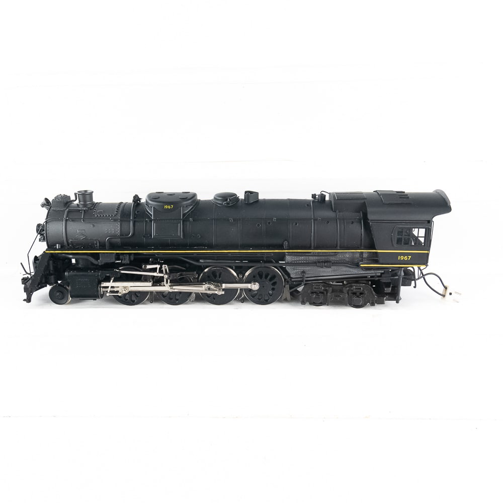 KTM L&N 2-8-4 Berkshire Brass Locomotive & Tender: Highly sought after KTM US Hobbies O scale brass Louisville & Nashville (L&N) 2-8-4 Berkshire 1967 locomotive with matching 1967 Tender. AKA Big Emma. Hard to come by collector set. Very good overall