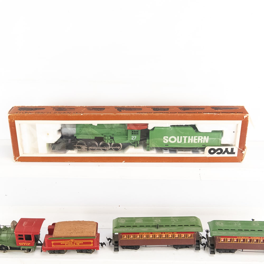 HO Diesel Engine with Locomotive Assorted Sets - 2