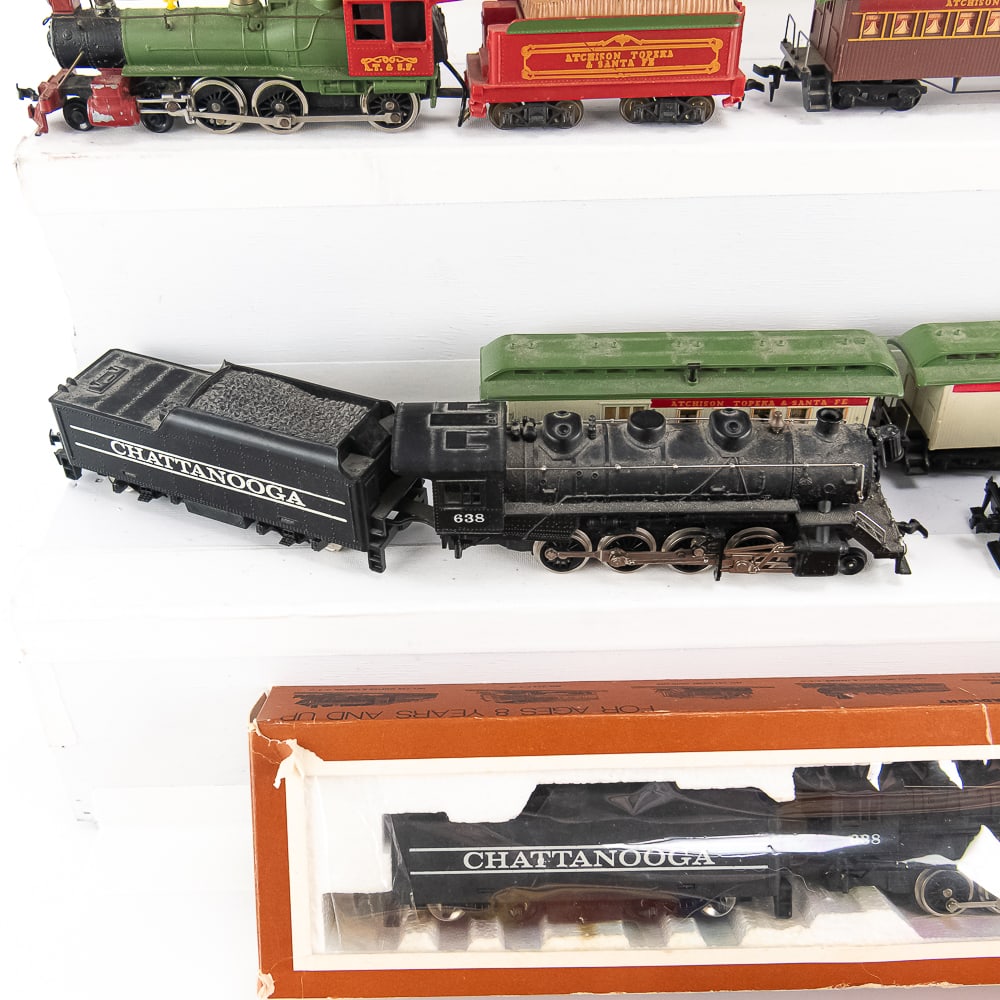HO Diesel Engine with Locomotive Assorted Sets - 5