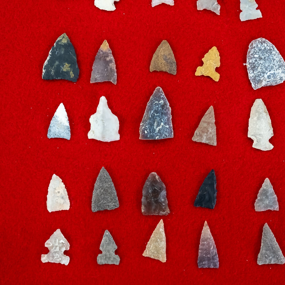 77pc Indigenous Stone Arrowhead Cache - 5