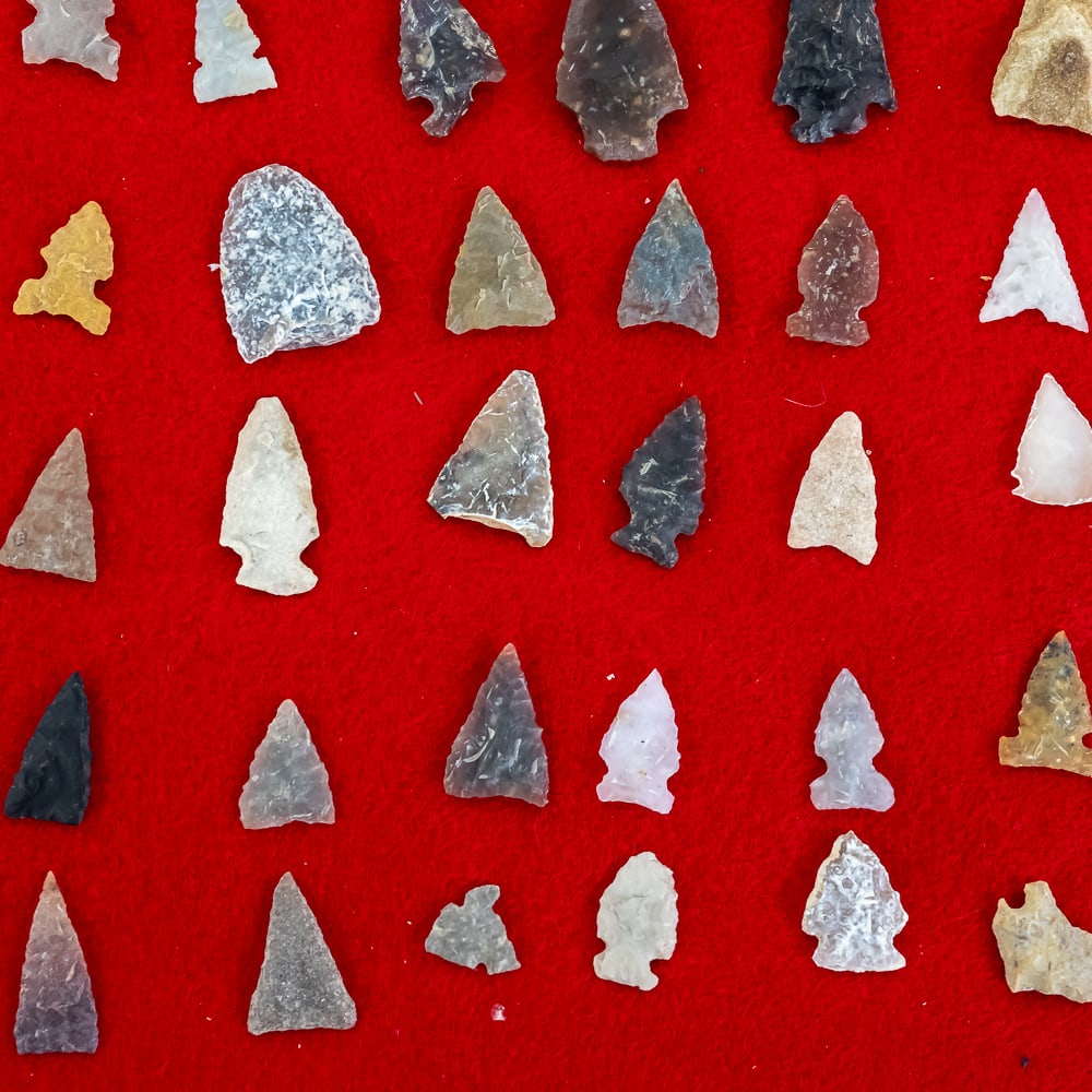 77pc Indigenous Stone Arrowhead Cache - 6