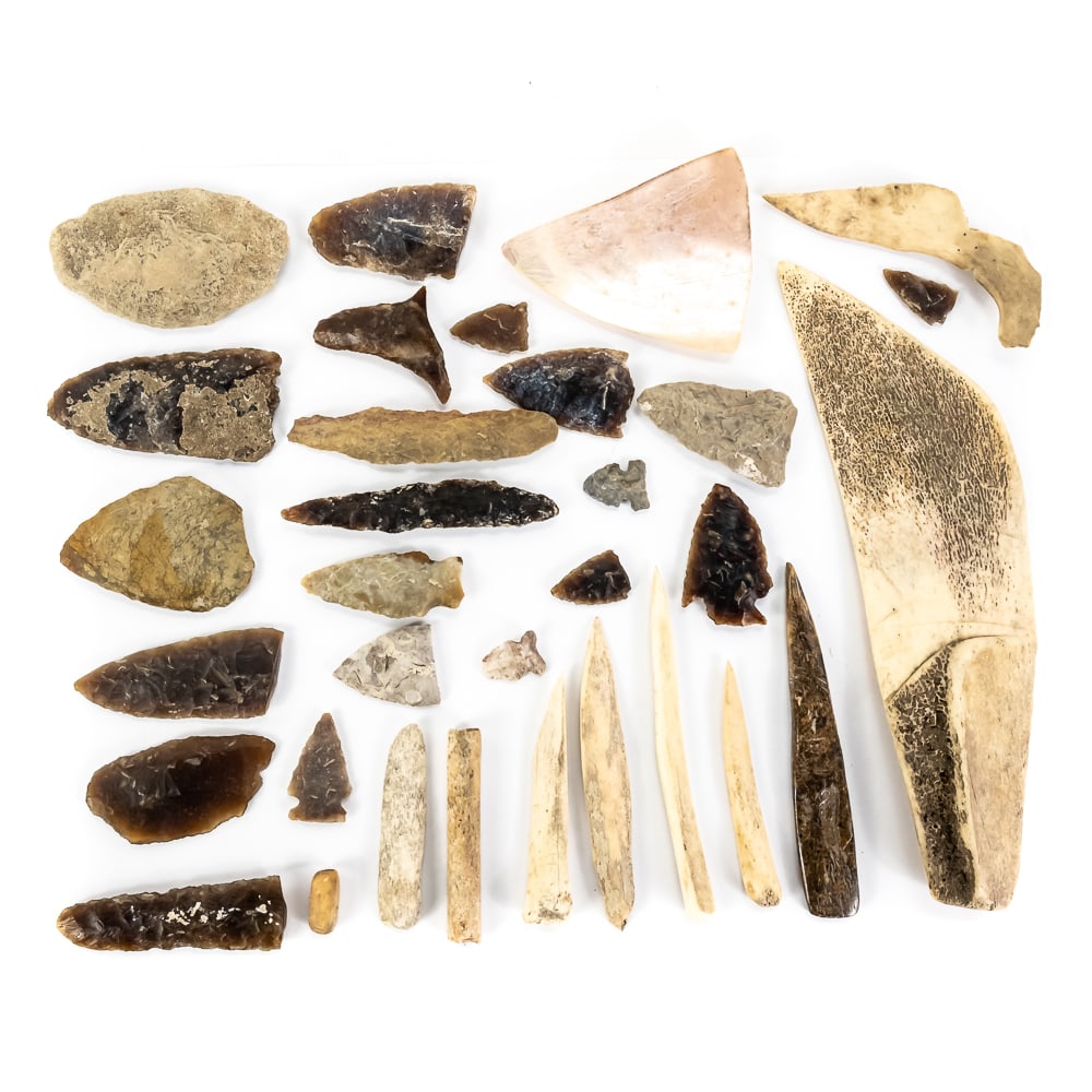 32pc Native American Artifact Collection (1 of 10)