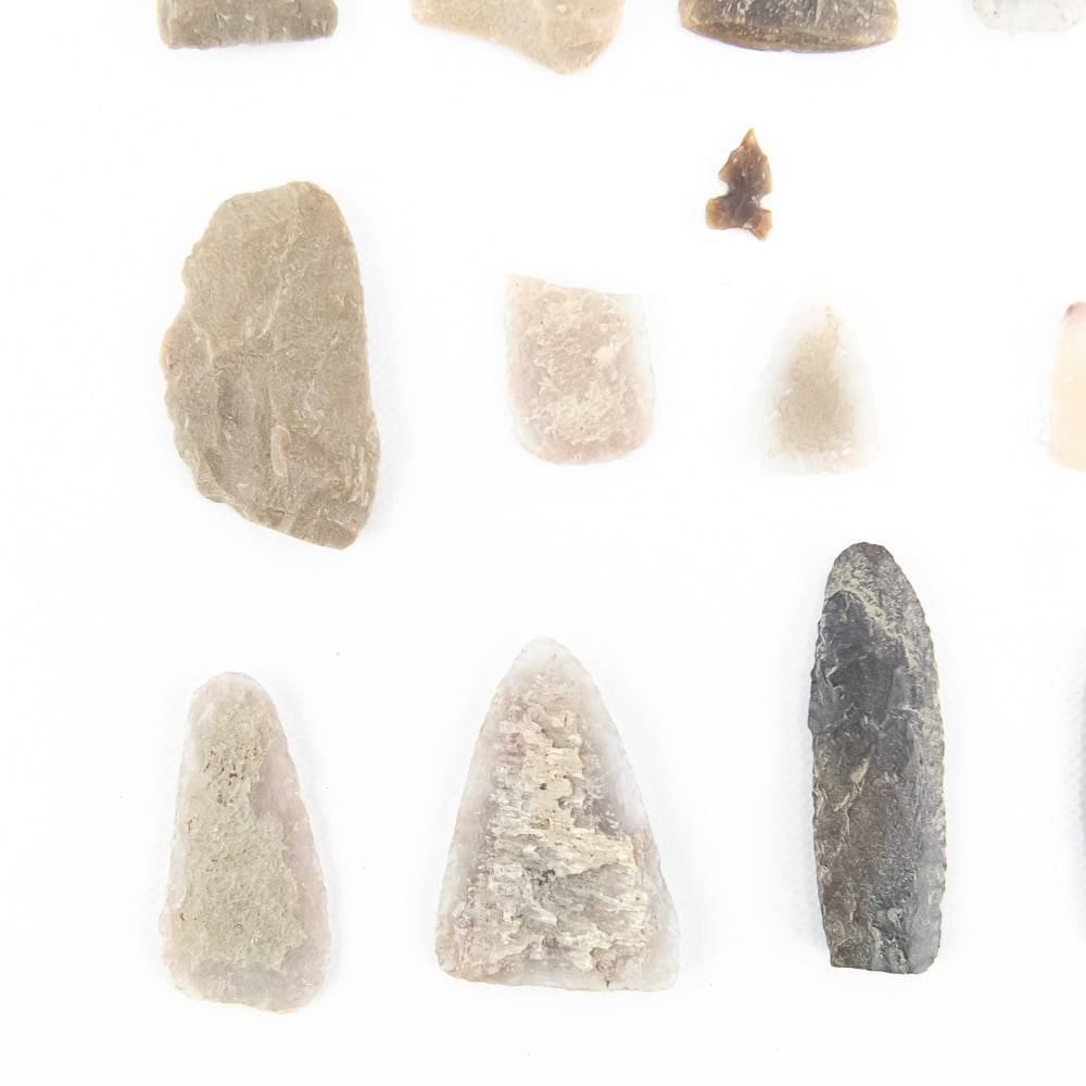 Collection of 22 Assorted Lithic Points - 4