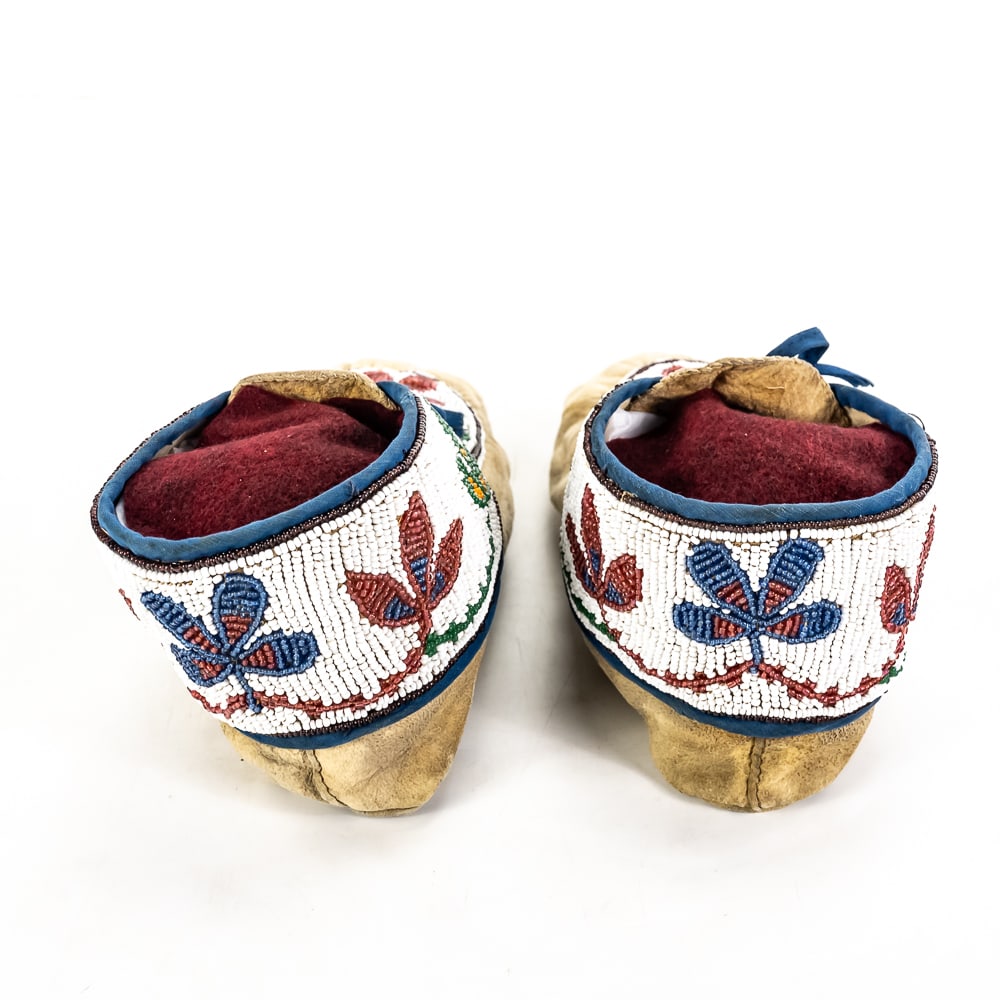 Beaded Native American Moccasins - 4