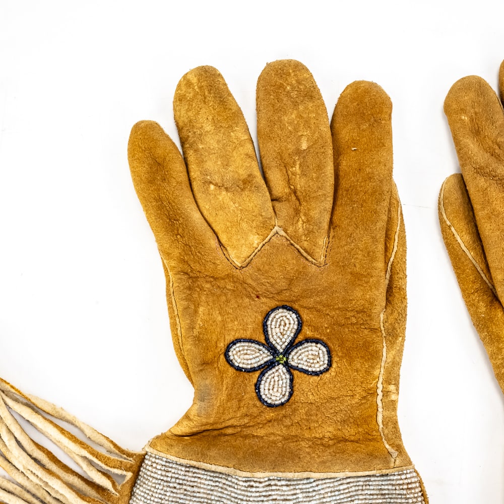 Native American Style Beaded Bison Gauntlets - 2