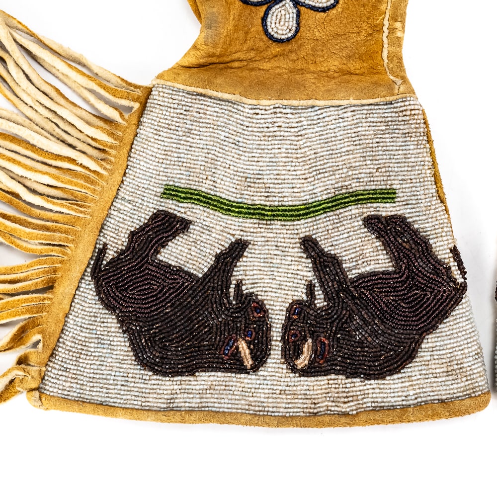 Native American Style Beaded Bison Gauntlets - 3