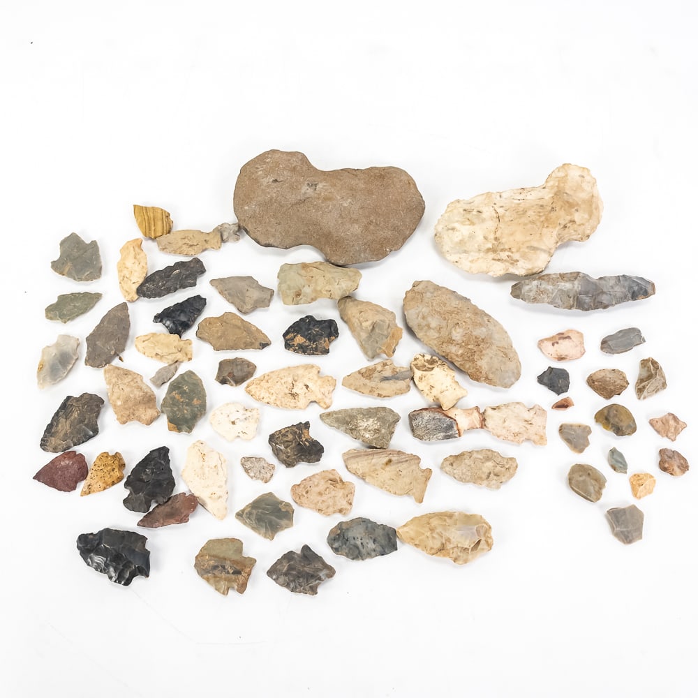 Large Midwest Native American Artifact Lot (1 of 7)