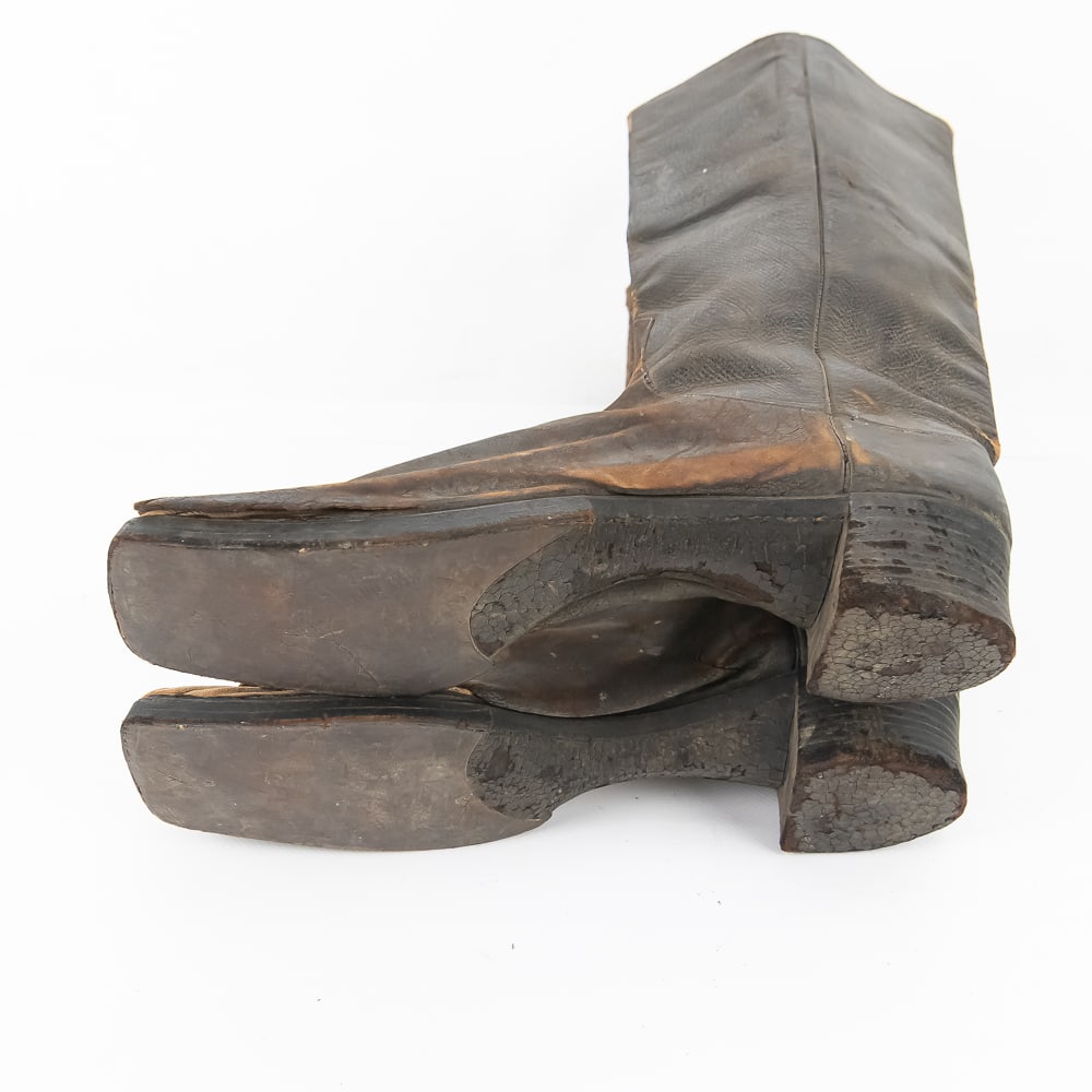 Antique Square-Toe Boots & Walker Jacks - 9