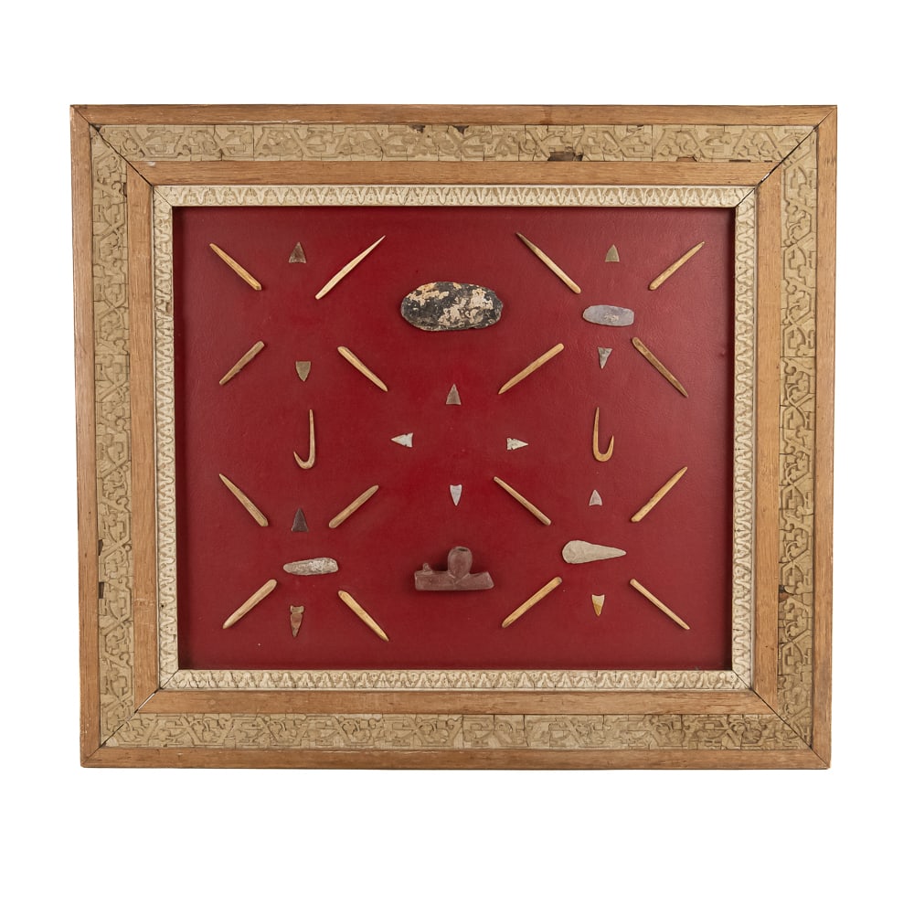 Framed Native American Artifact Display: This impressive mid-century assemblage features a diverse collection of sixteen North American lithic artifacts—including Madison-style triangular arrowheads, notched points, and bifacial scrape