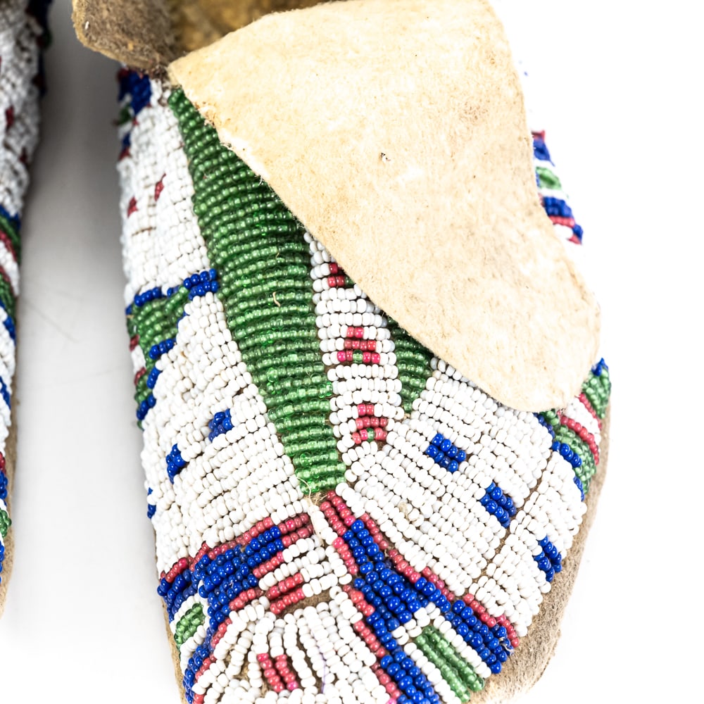 Sioux Beaded Hide Moccasins Pair - 3