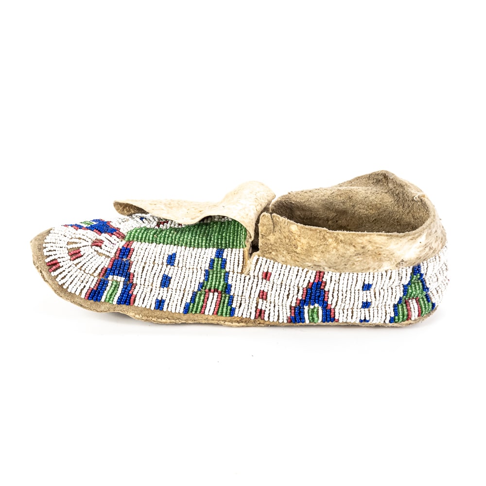 Sioux Beaded Hide Moccasins Pair - 4