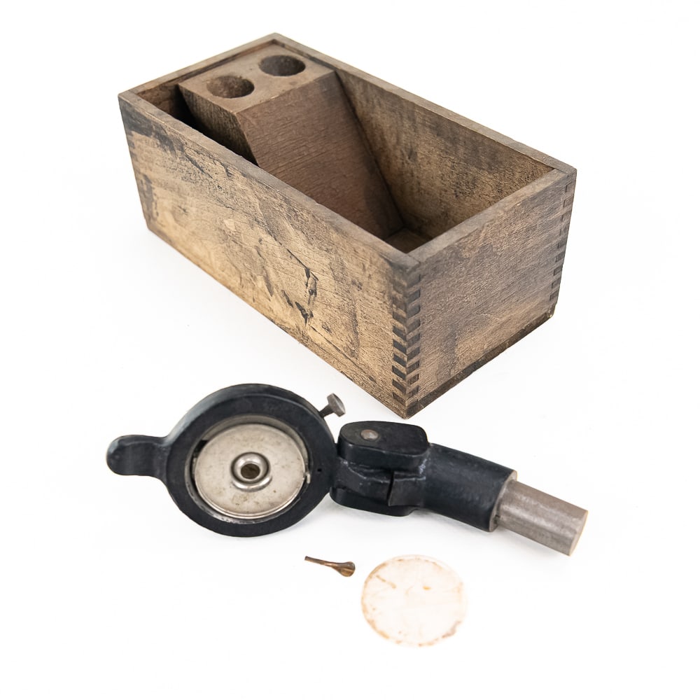 Edison Recording Attachment for Opera and Amberola: Desirable cast iron recording attachment with an original Edison recorder. This accessory is intended to fit the Edison Opera and Edison Amberolas 1A and 1B. The recorder has its original diaphragm an