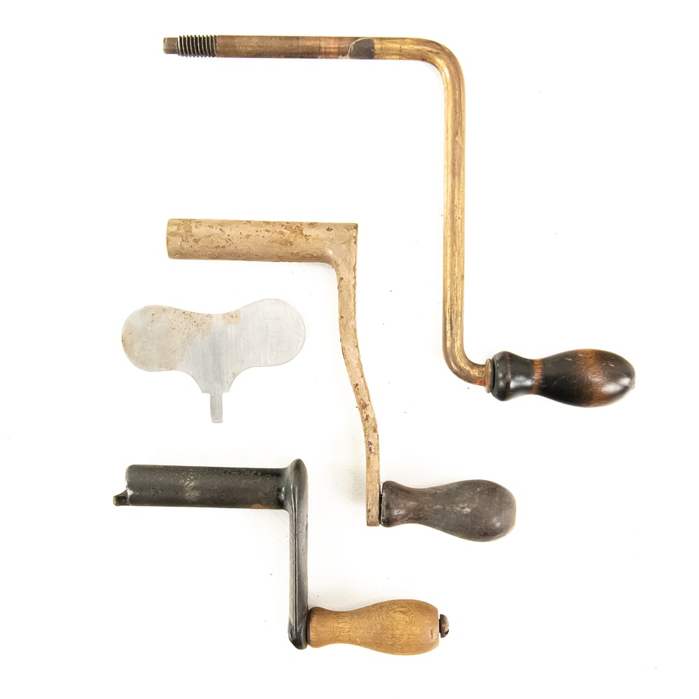 4 Piece Lot of Edison Cylinder & Disc Cranks (1 of 3)