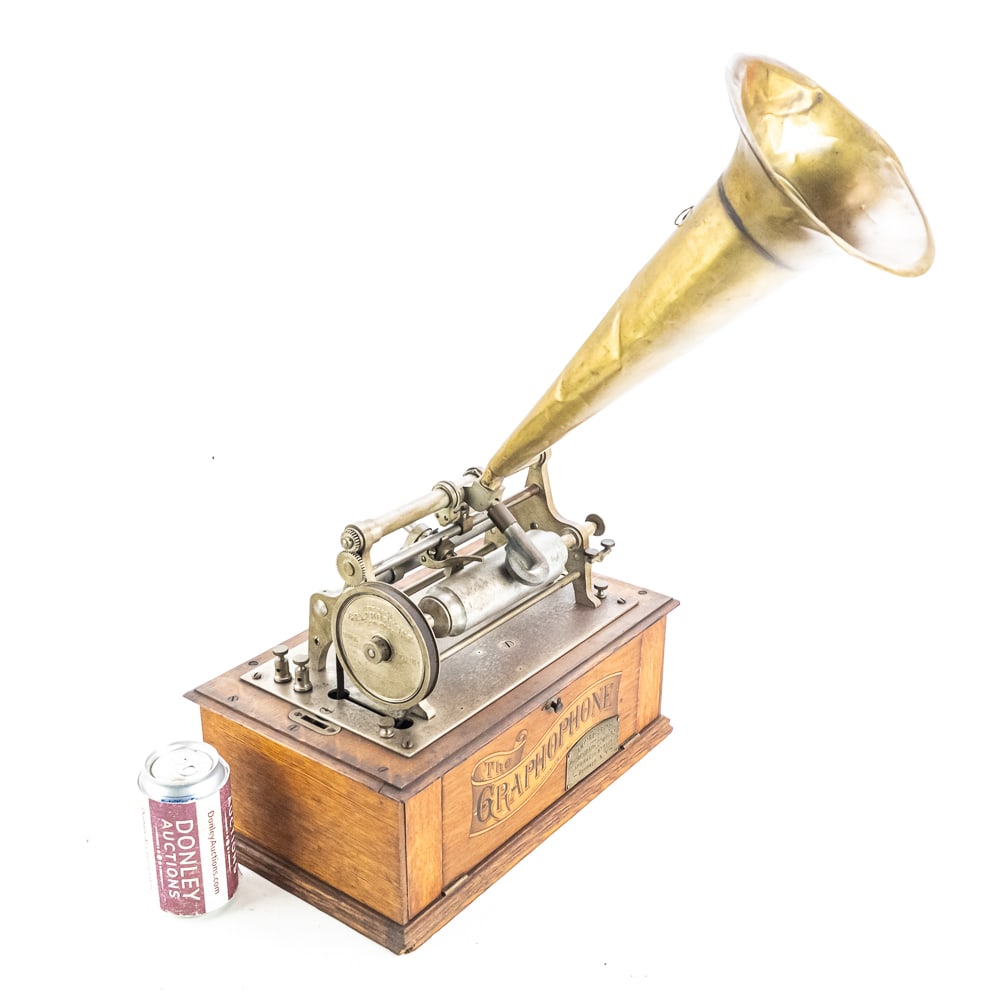 American Graphophone Type I Electric Phonograph - 2