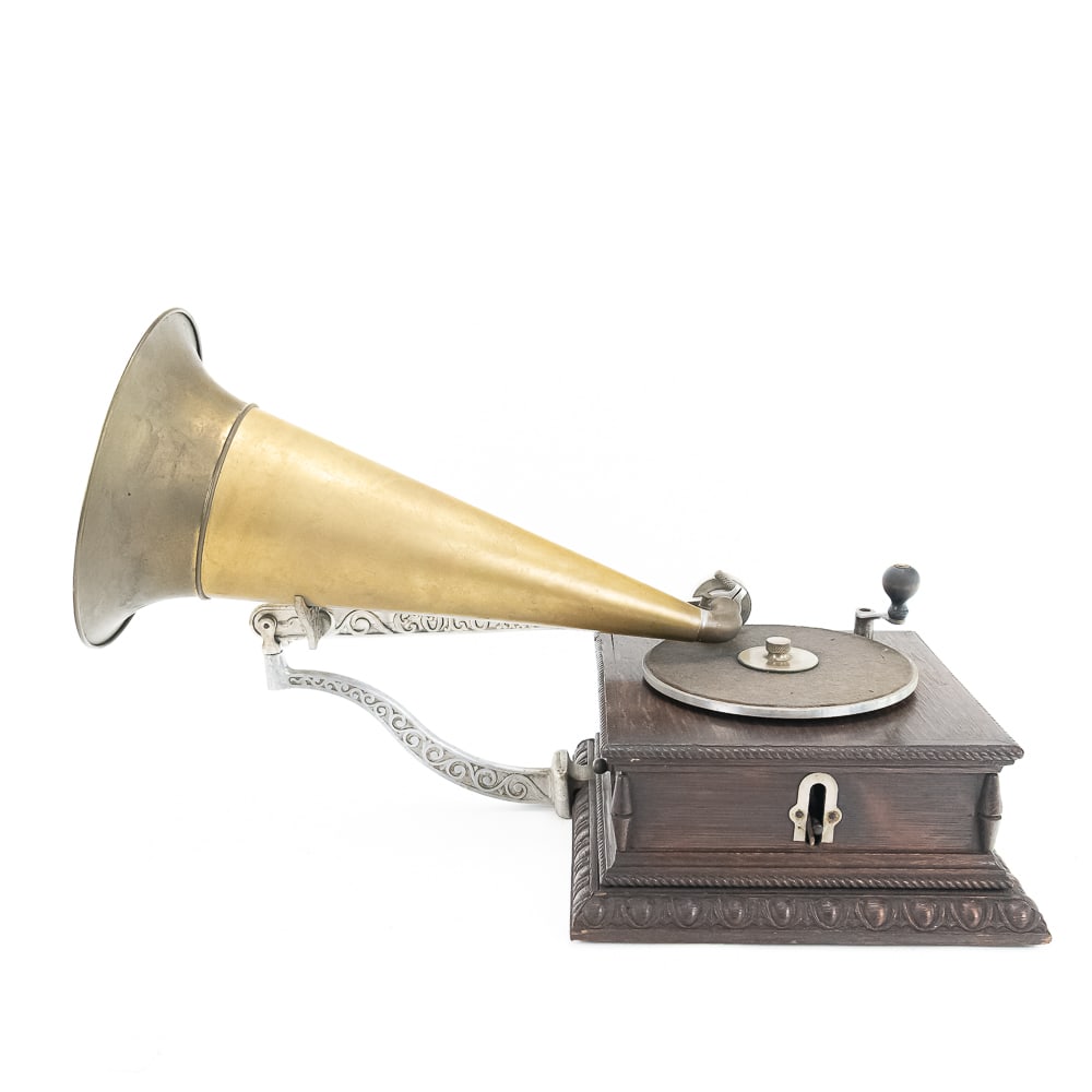 Columbia Type AJ Disc Graphophone - 10