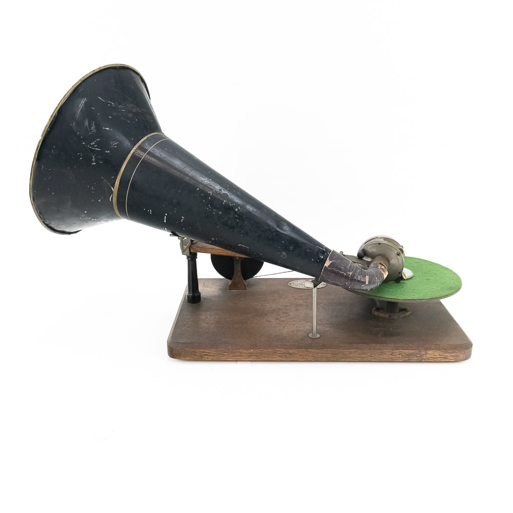 Hand Wind Berliner Disc Gramaphone - 11