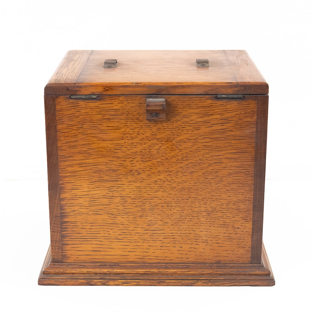 Oak Berliner Phonograph Record Storage Case. - 5