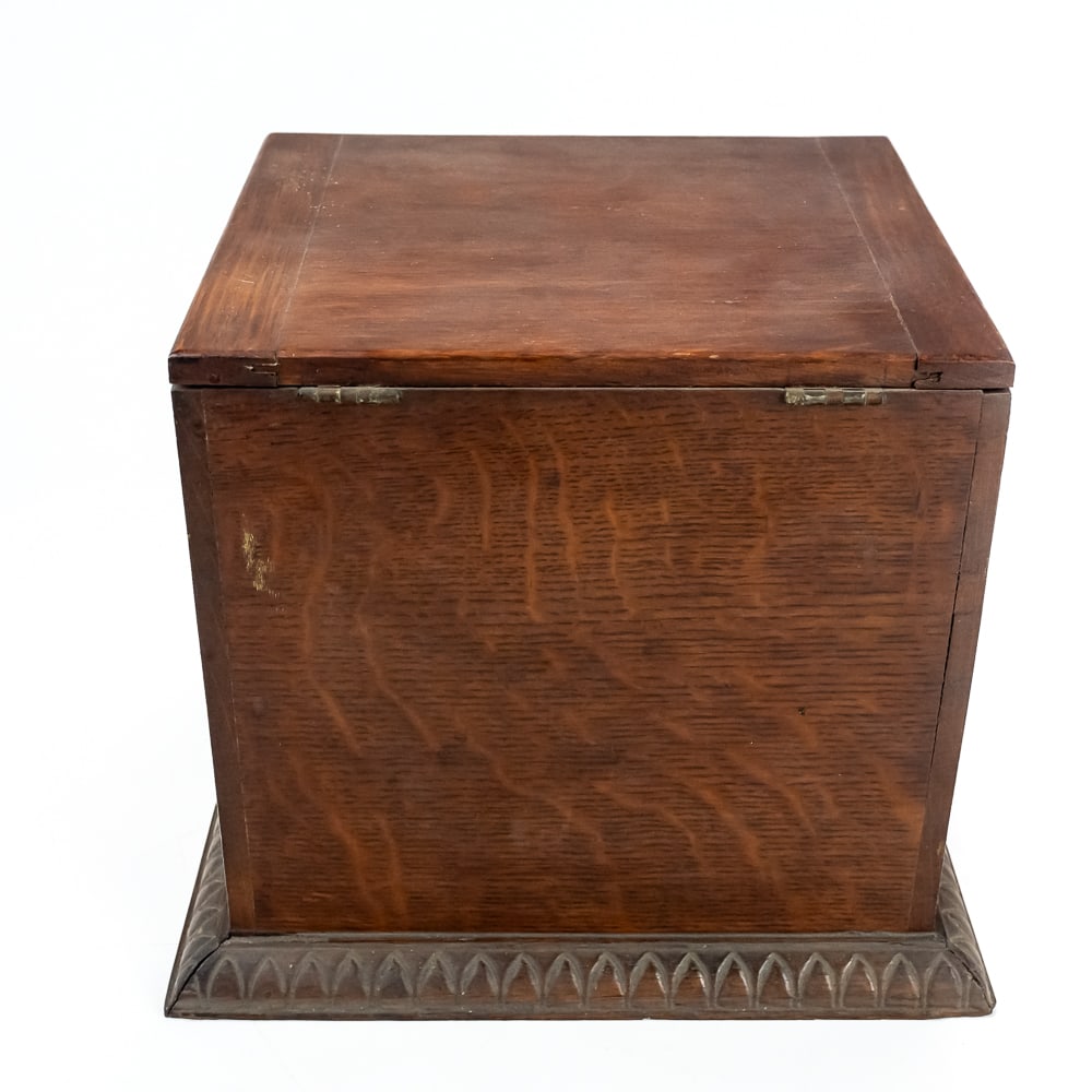Oak 7" Berliner Disc Record Storage Box - 8