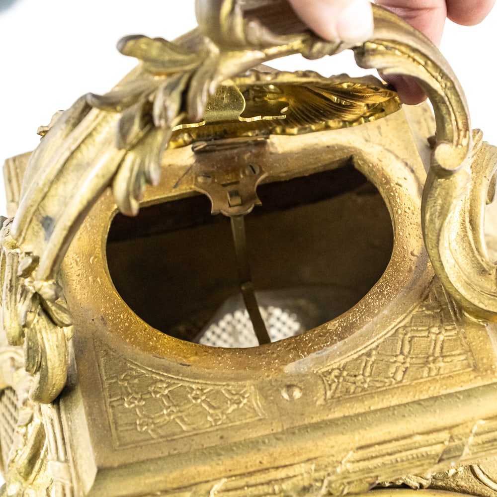 Lioret Phonograph Mantle Clock - 8
